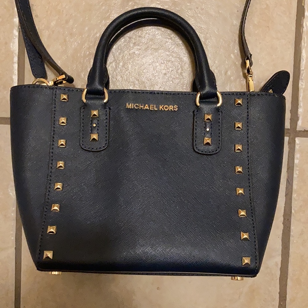 Michael Kors mini purse - Picture 4 of 11